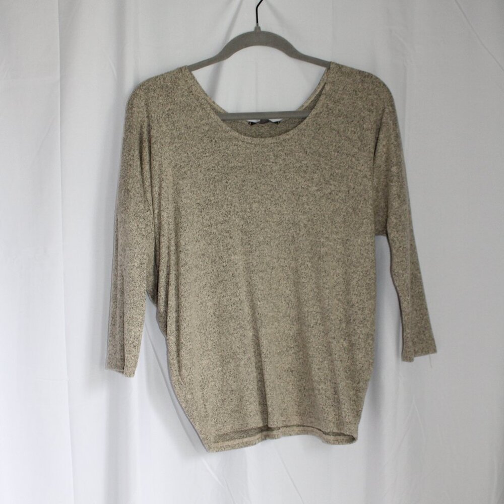 Gyft Heather Gray Beige Three-quarter Sleeve Crew Neck Top